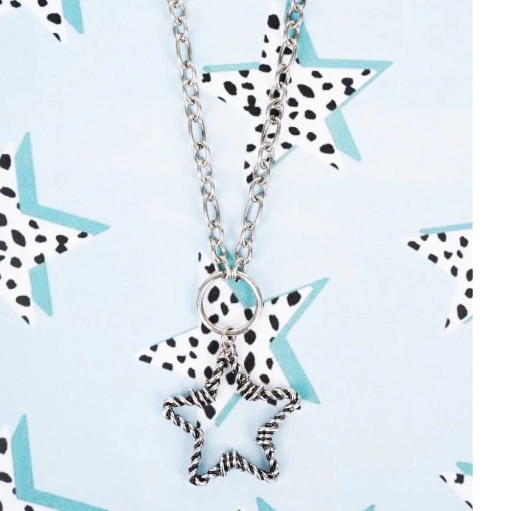 One Blessed Nana *BOUTIQUE*
SHREVEPORT BARBED WIRE
STAR SILVERTONE NECKLACE